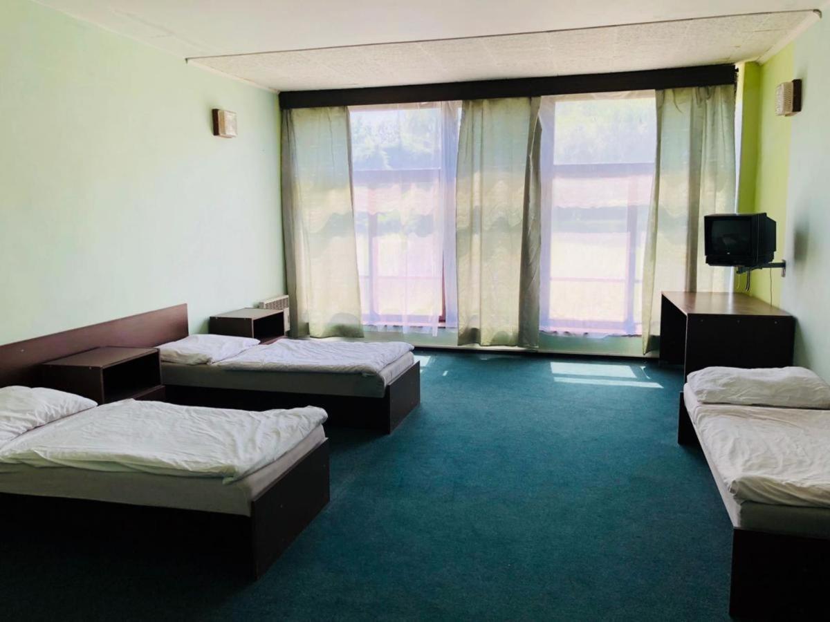 Hotel Koldum 里维诺夫 外观 照片